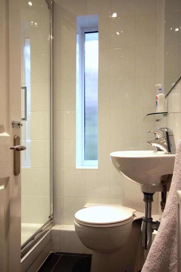 קמברלי Abacus Bed And Breakfast, Blackwater, Hampshire מראה חיצוני תמונה