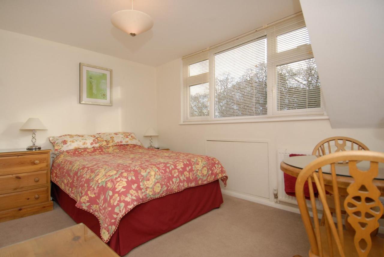 קמברלי Abacus Bed And Breakfast, Blackwater, Hampshire מראה חיצוני תמונה