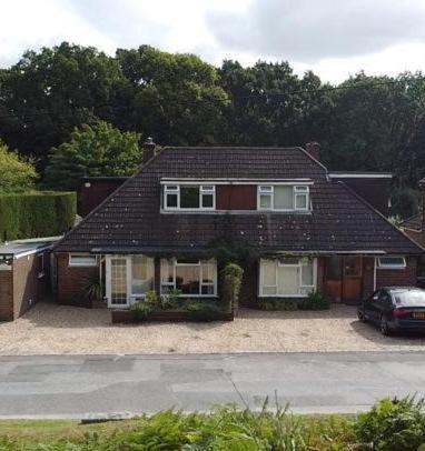 קמברלי Abacus Bed And Breakfast, Blackwater, Hampshire מראה חיצוני תמונה