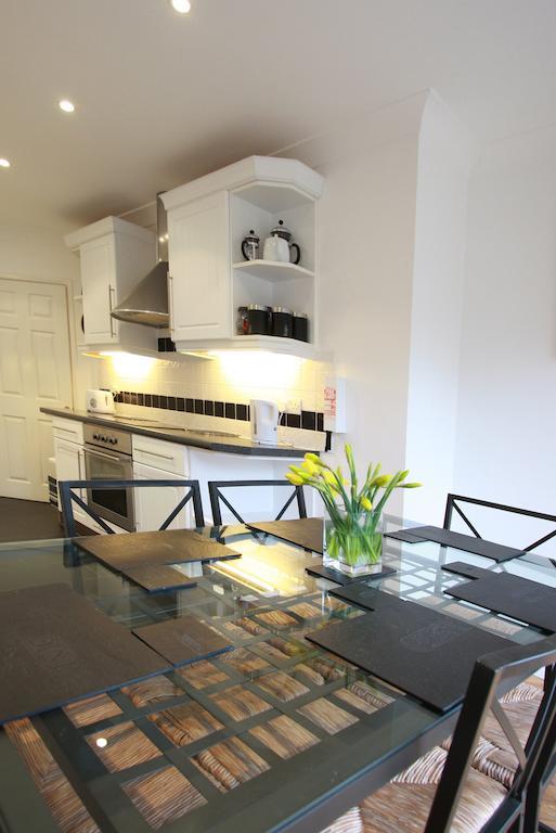 קמברלי Abacus Bed And Breakfast, Blackwater, Hampshire מראה חיצוני תמונה