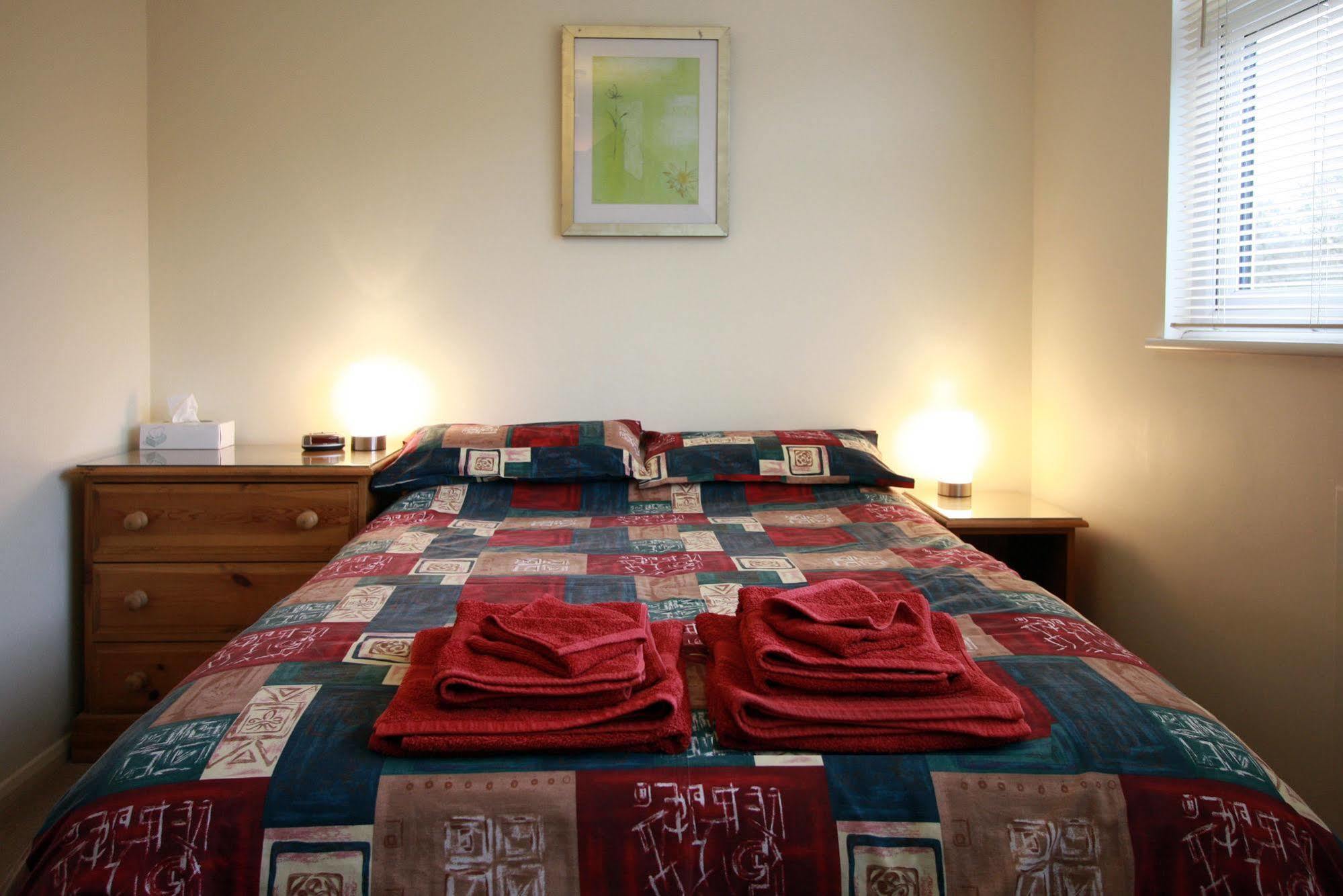 קמברלי Abacus Bed And Breakfast, Blackwater, Hampshire מראה חיצוני תמונה